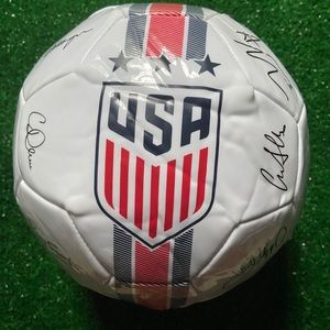 Women’s USA National Team autographed ball